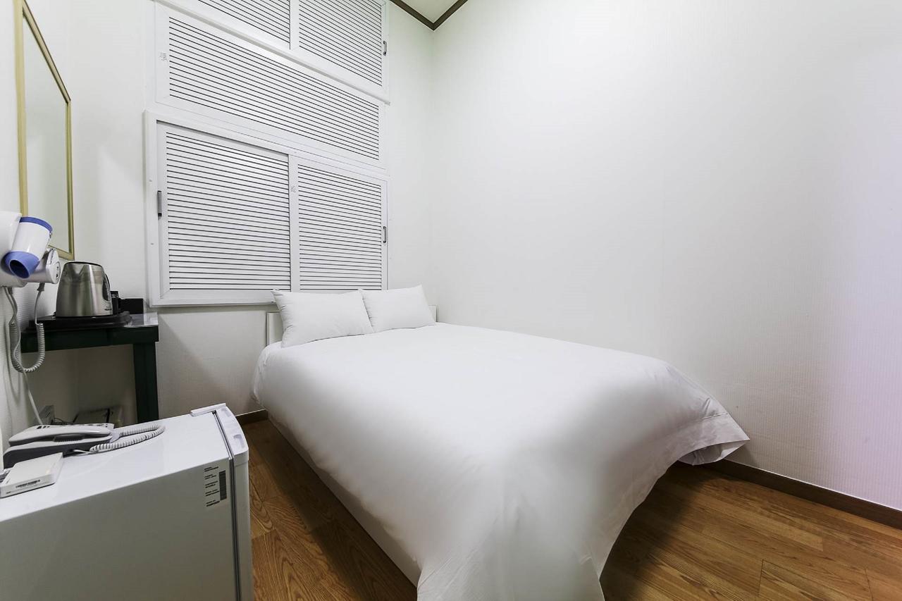Hotel Joker Сеул Экстерьер фото
